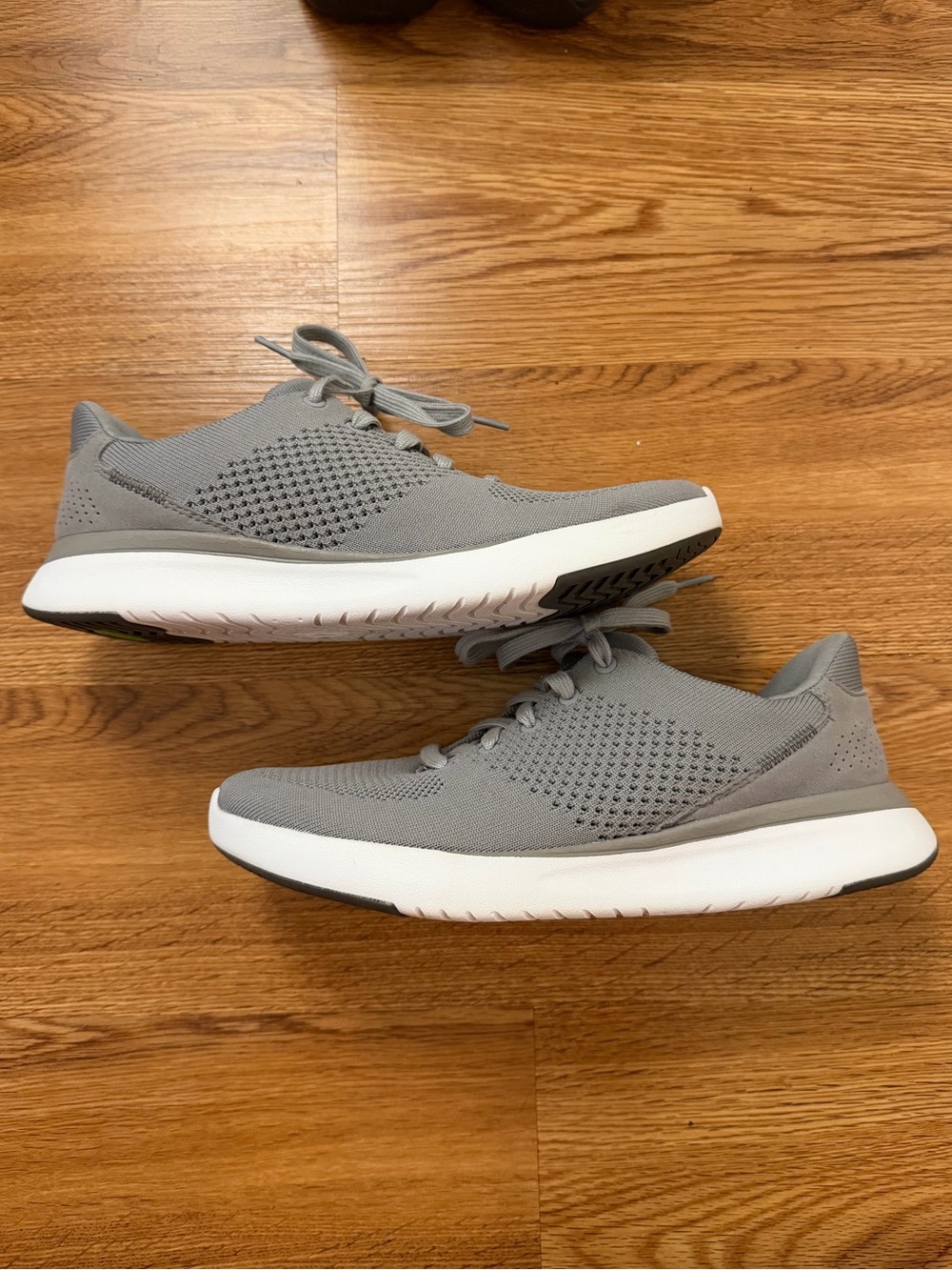 Kizik Lima Sneaker Alloy Grey Men’s 8 Slip On